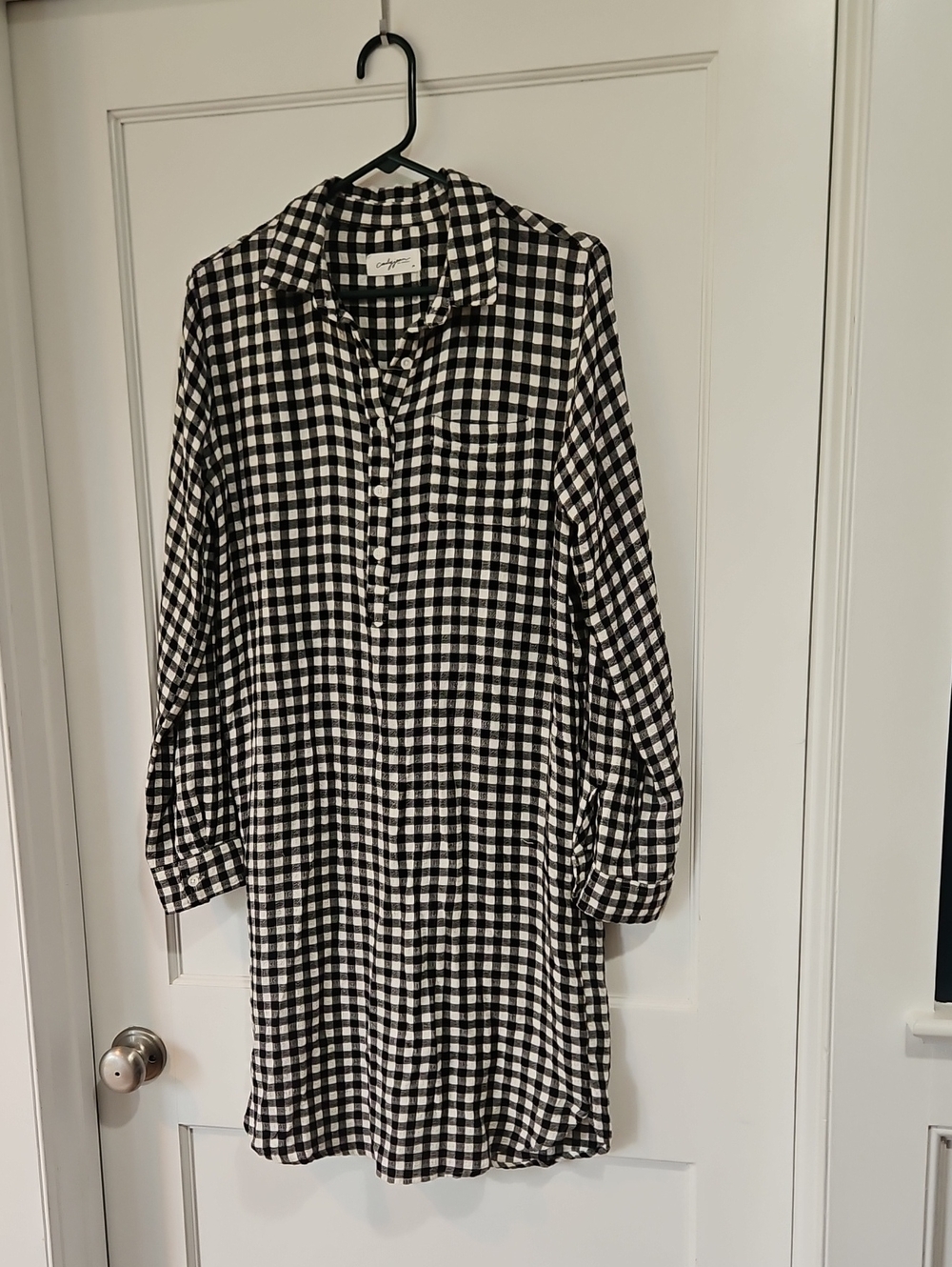 Carly Jean Los Angeles Black and White Gingham Long-Sleeve Button Up Shirt Dress